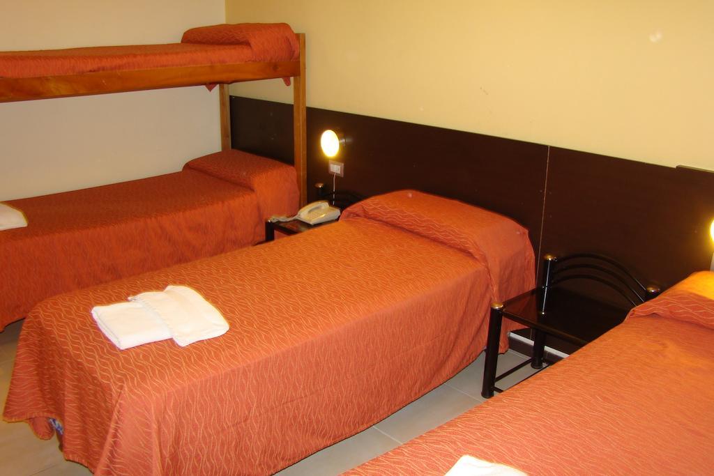Hotel Temu Villa Carlos Paz Habitación foto