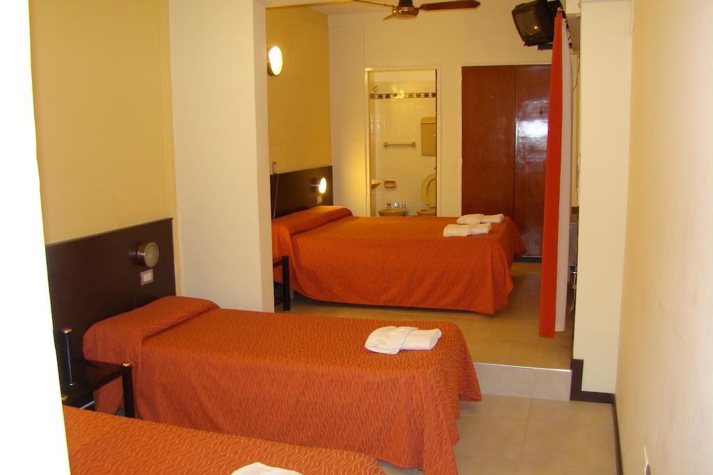 Hotel Temu Villa Carlos Paz Habitación foto