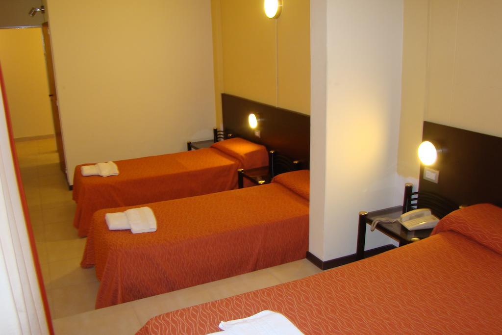 Hotel Temu Villa Carlos Paz Habitación foto